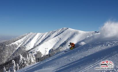 Nádherný slunečný powder day